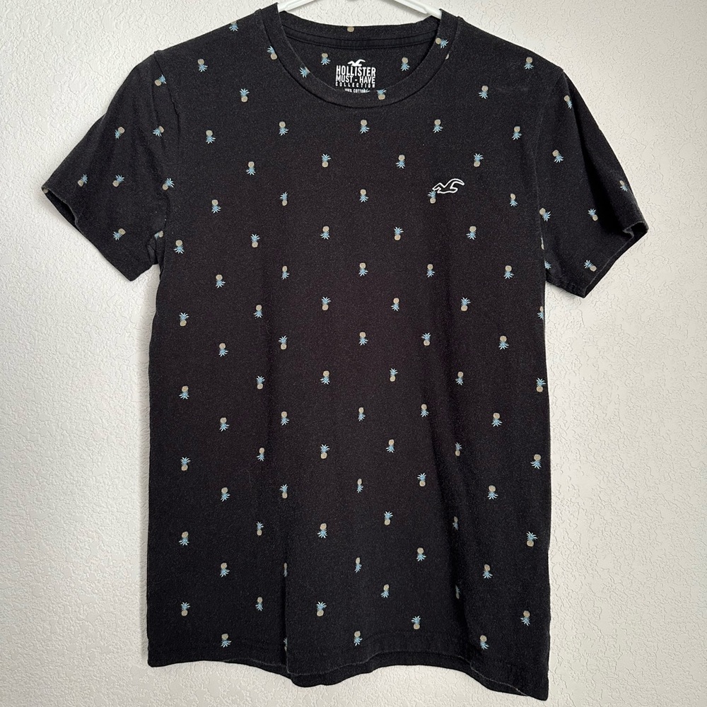 Hollister Pineapple T-Shirt